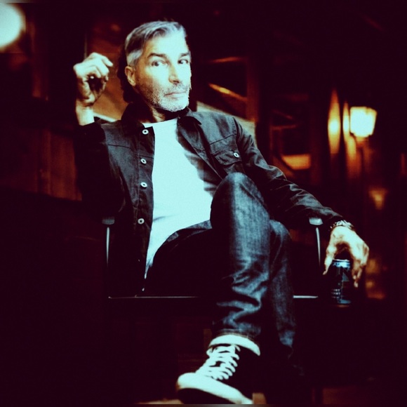 Meet your Posher, Daniel - Picture 3 of 3